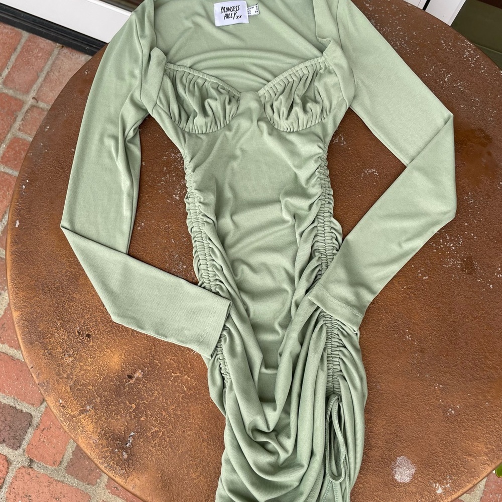 Princess Polly green bodycon dress - Picture 2 of 4